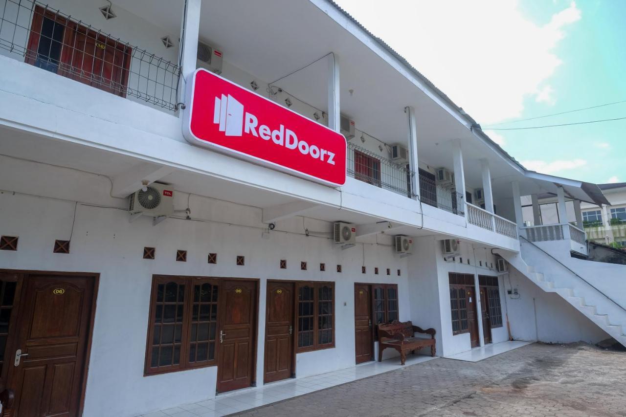 Hotel Reddoorz Near Plaza Ambarrukmo Yogyakarta Maguwo Zewnętrze zdjęcie