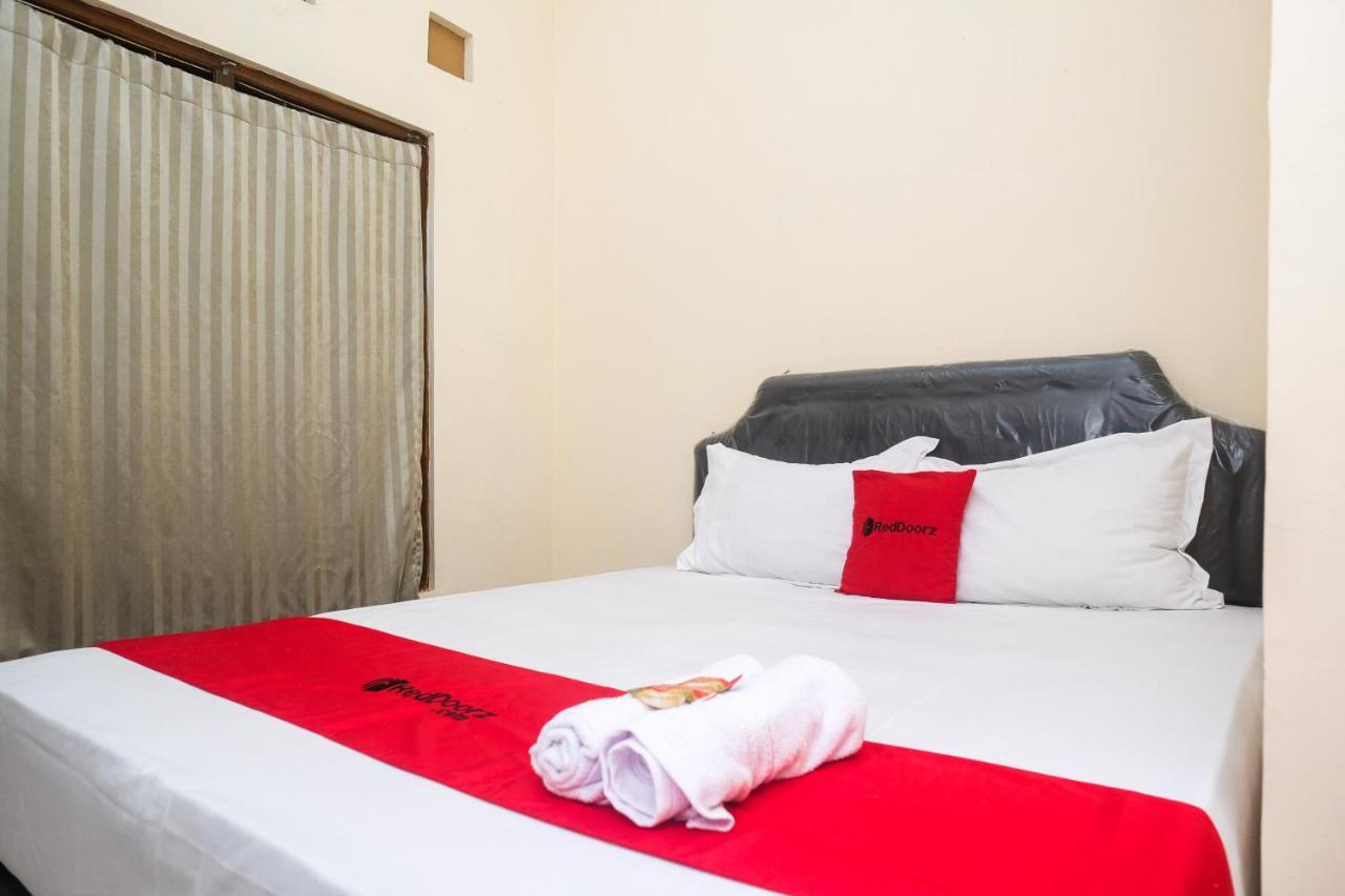 Hotel Reddoorz Near Plaza Ambarrukmo Yogyakarta Maguwo Zewnętrze zdjęcie