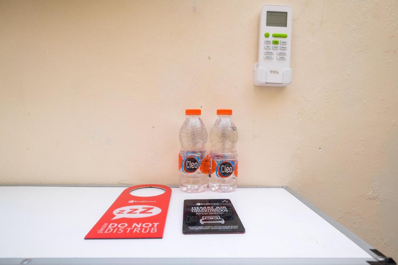 Hotel Reddoorz Near Plaza Ambarrukmo Yogyakarta Maguwo Zewnętrze zdjęcie